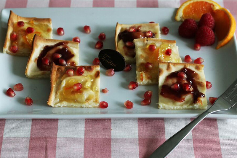 Focaccia al formaggio marmellate - Panificio Pasticceria Tossini - Recco