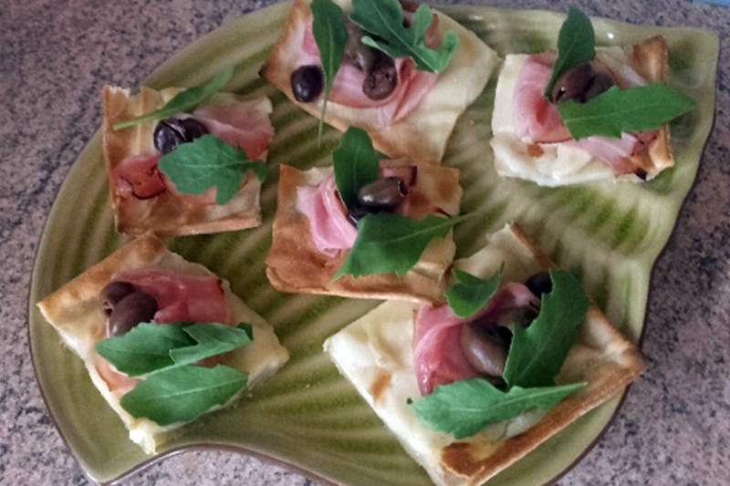 focaccia col formaggio verde e rosa - Panificio Pasticceria Tossini - Recco