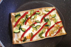 focaccia col formaggio, zucchine e gamberetti - Panificio Pasticceria Tossini - Recco