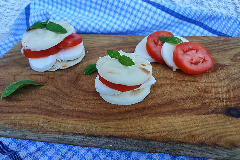 focaccia-col-formaggio-caprese